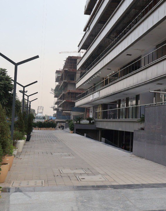 Saya South X - Building